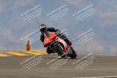 media/Sep-11-2022-SoCal Trackdays (Sun) [[81b7e951af]]/Turn 9 (930am)/